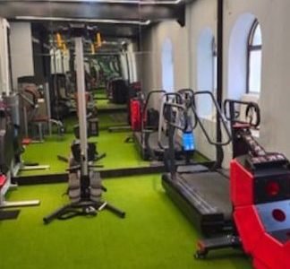 ofc gym best affordable luxury gym chowpatty mumbai