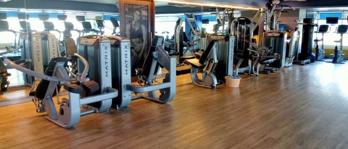 step up gym available on cult fit best gym in vile parle mumbai